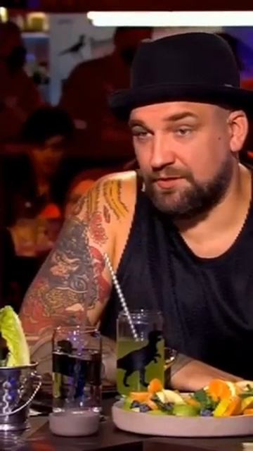 Баста извеняется перед Гуфом, и зовёт на своё шоу 