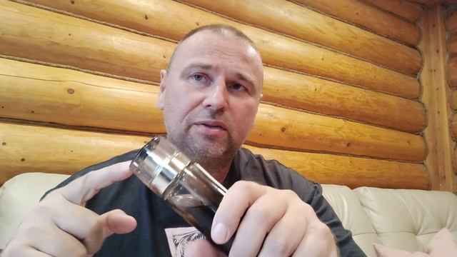 PARIS HILTON JUST ME FOR MEN .Не плохой аромат за 3000 рублей.