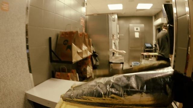 ЯНДЕКС ВЫДАЛ МНЕ ЗИМНЮЮ КУРТКУ | ЛУЧШАЯ РЕЗИНА НА СКУТ?