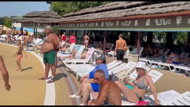 Небольшой обзорчик решили сделать на аквапарк 