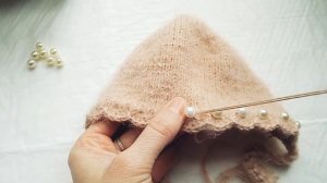 ✓ Вышиваем бусинами на вязаной шапочке 🌿Как пришить