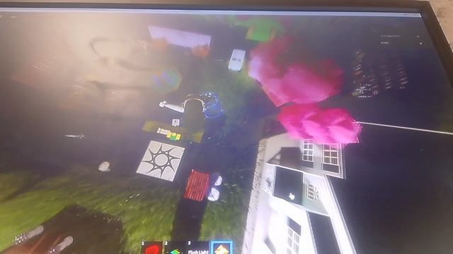 тут не много игрушек но очень прикольно!