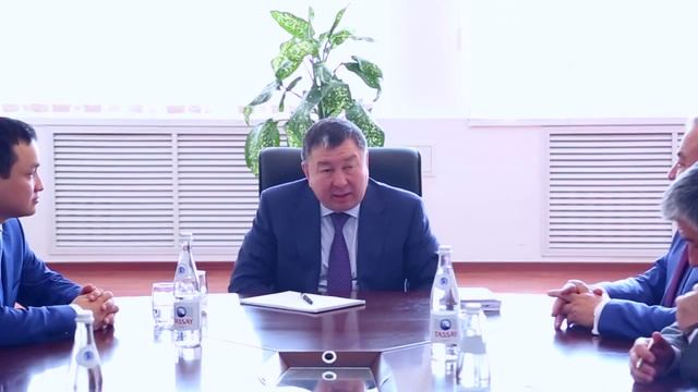 #22/05/14 ЖАҢАЛЫҚТАР: Ақмола облысының әкімі Қосман Айтмұхаметов