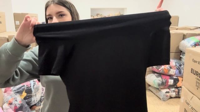 Футболки мікс…лот 64047…сорту Крем…вага 10 кг…ціна 4700 ?