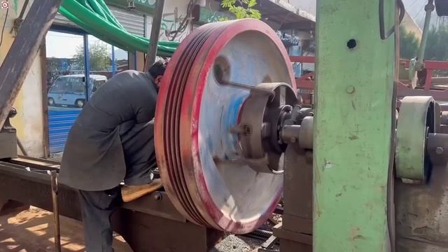 Изготовление деталей для огромного агрегата. смотреть онлайн