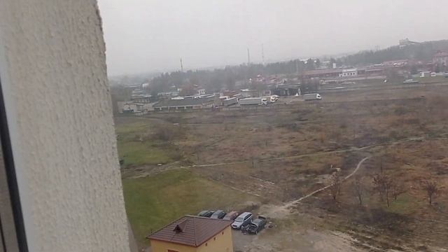 день 2. всё таки растаял снег☹️