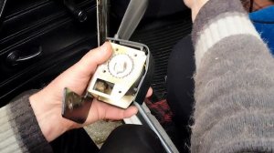 клинит ремень безопасности ваз