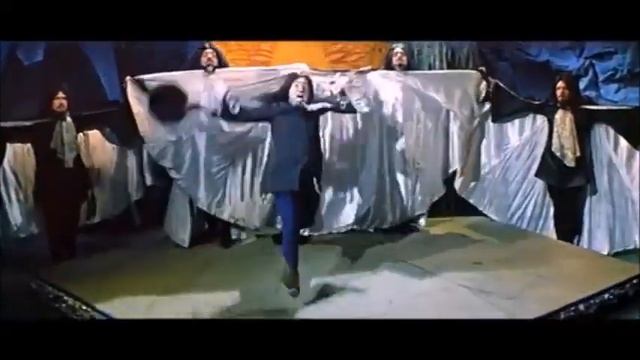 [Лбом об пол]