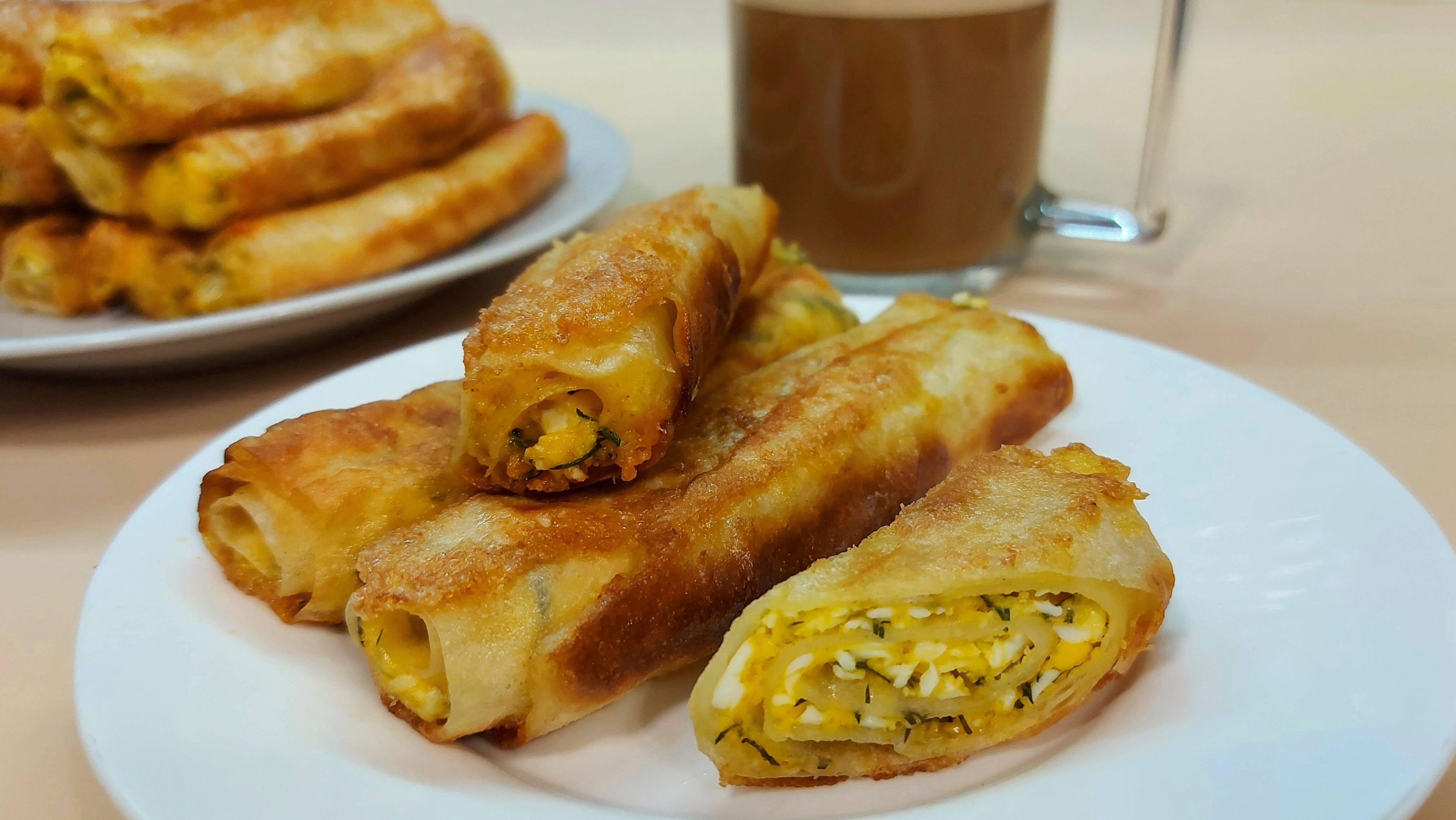 Рулетики из лаваша с сыром и яйцом на завтрак смотреть онлайн