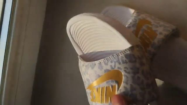 Тапочки nike w victori one slide print cn9676-103 оригінал р.42 смотреть онлайн