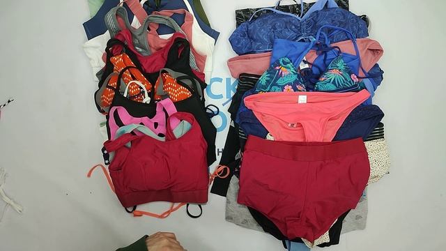 23164 Нижнее белье, купальники Crane сток 8.5кг 22.5€/кг 135шт