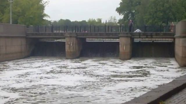 Маленький большой водопад