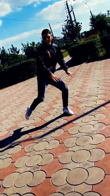 VESNA305 - Глупая Девочка - Весна - Танец #shorts #dance #youtubeshorts #funny #music #live #sport смотреть онлайн