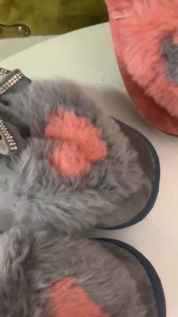 Оригинальные меховые тапочки / сердце смотреть онлайн