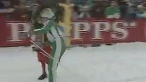 сбитый лыжник на финише