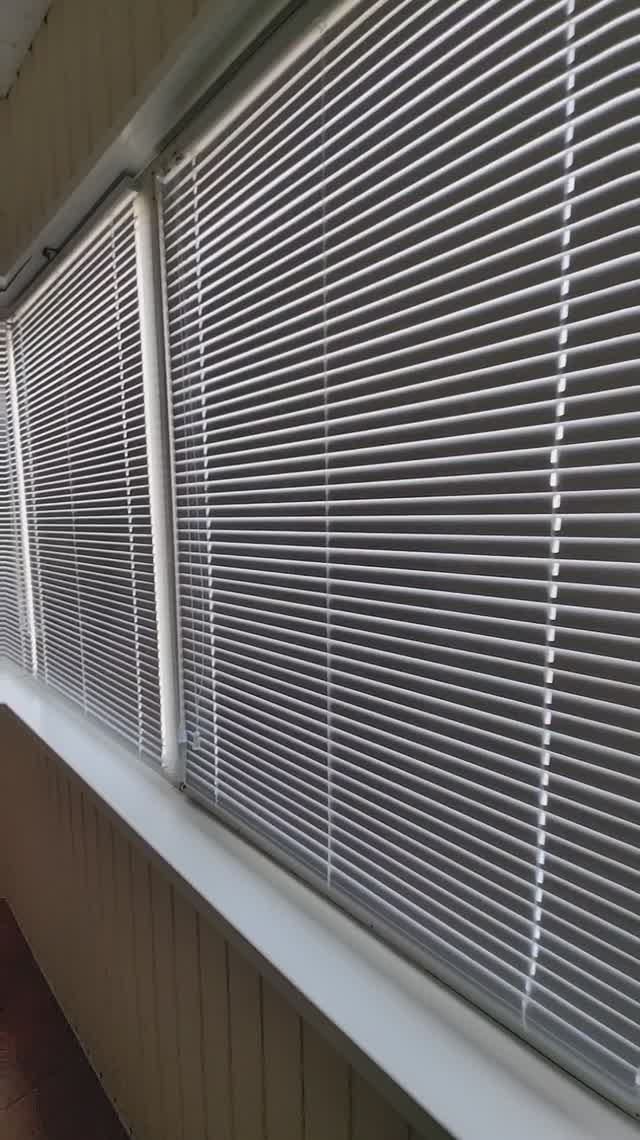 Горизонтальные алюминиевые жалюзи заменили старые на новые #горизонтальныежалюзи