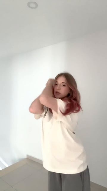 как вам?)#миланатут #ТанцыТанцыТанцы #filimonovaDIVA #ТрендОбнимашки #миланаФилимонова #Филимонов смотреть онлайн