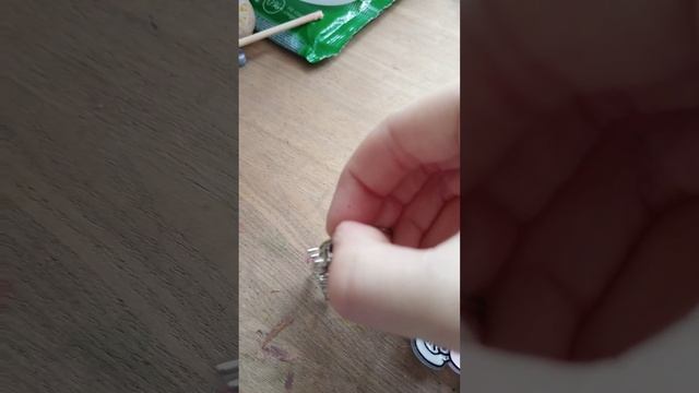 Брелок своими руками молочный котик Часть 2 смотреть онлайн