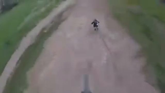 Парни прокатились на велосипедах смотреть онлайн