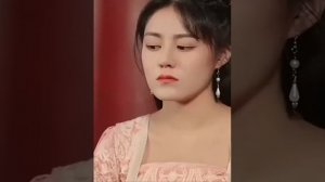 Девушка врач путешествует во времени и становится слу