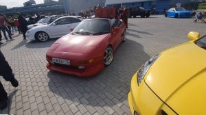 Автовыставка MIDDAY