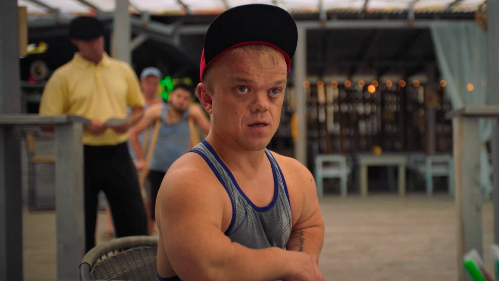 На страже пляжа, 2 сезон, 6 серия смотреть онлайн