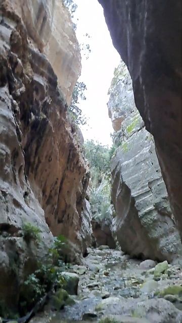 Ну вот. Дошли. Висячий камень Кипр 2024