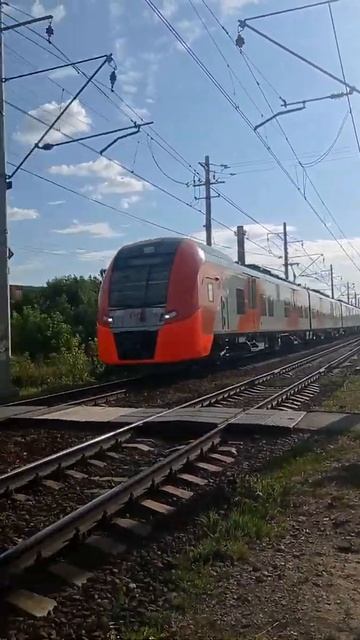 Скоростной электропоезд