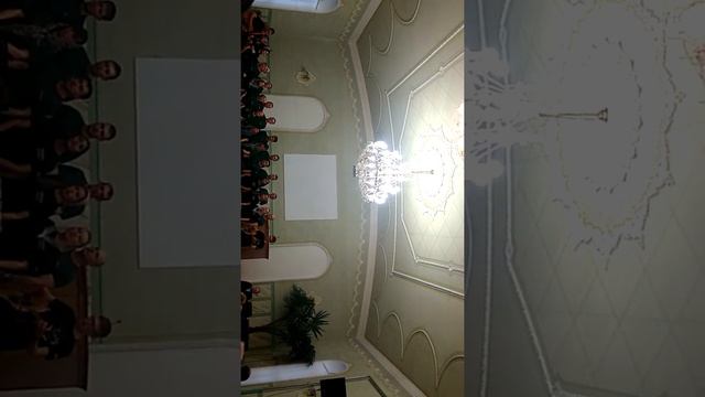 Наш Бог-- Всемогущий Бог!