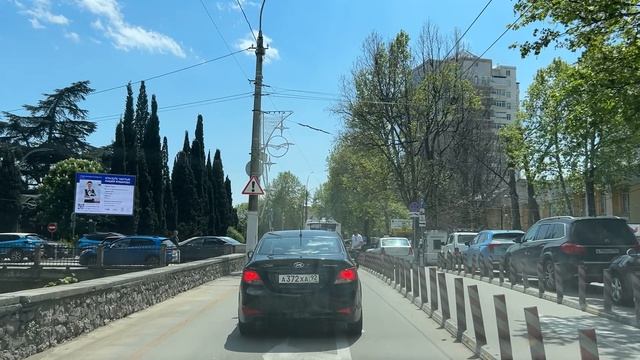 Ялта. Киевская ул., от въезда в город, автовокзала, до К.Маркса ул. 08 мая 2025. Крым. Crimea. Yalta смотреть онлайн