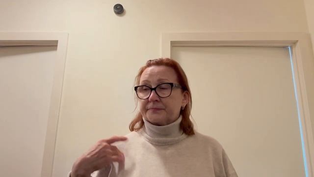 Купила зеленую куртку для прогулок🚴♀️И  бАтинки о?