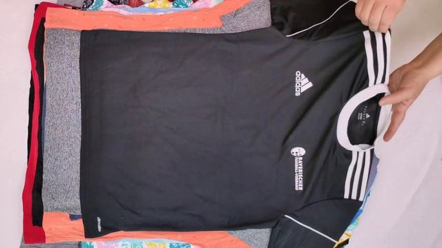 F-5806 Футболки микс. CR. Германия. Лот 15501.  18,7кг. 113ед.