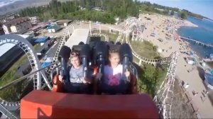 ￼ Американские горки 🎢 мёртвая петля аттракцион ￼