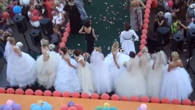 RUSSIAN BRIDES / РУССКИЕ НЕВЕСТЫ