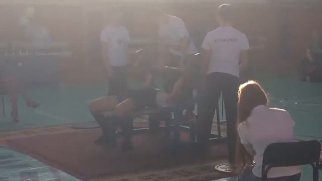 Михаил Гуменюк - жим 100кг смотреть онлайн