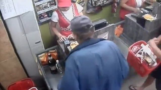 Мужчину в синей куртке разыскивает милиция Молодечно смотреть онлайн