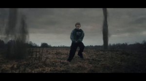 у Pepel Nahudi вышел не большой отрывок клипа на песню "ШРАМ?