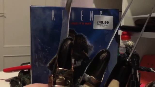 Обзор на перчатку Фредди Крюгера из первой части