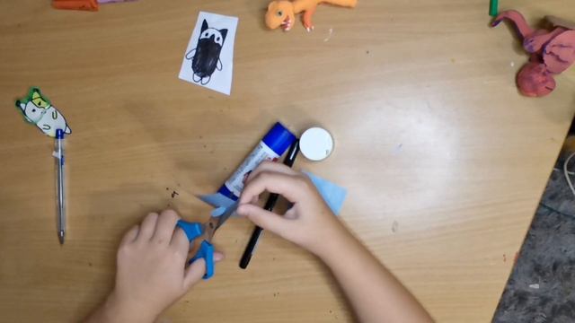 Котик в шапке из бумаги смотреть онлайн