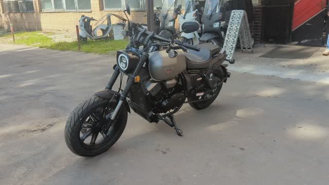 Мотоцикл Regulmoto V-Bob 250 смотреть онлайн