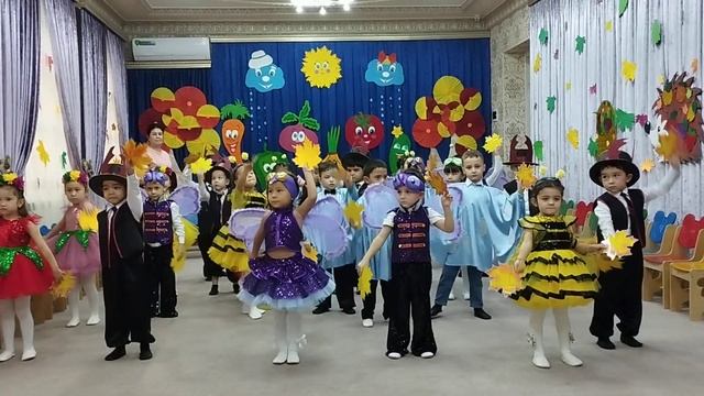 Праздники. Медовый сад смотреть онлайн