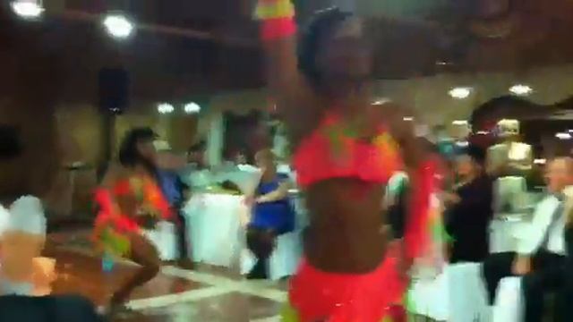 Танец экзотических красоток