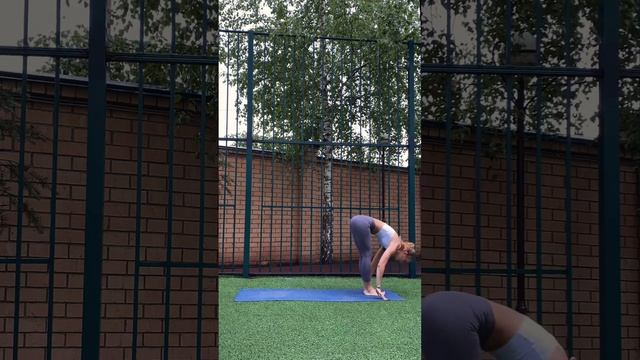 День 1. Согревающая Сурья Намаскар (18 мин): Паршваконасана и Триконасана со скрутками в расширении смотреть онлайн