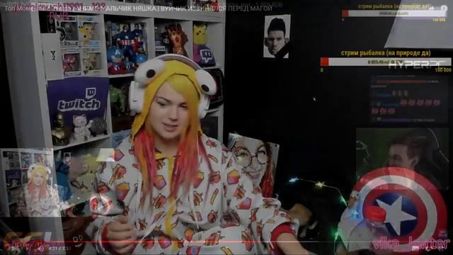 Вика Картер смотрит Топ Моменты с Twitch | АНИМЭ МАЛЬЧИК Н
