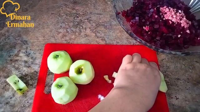 Қызылша және алмадан дәруменді салат 😋.