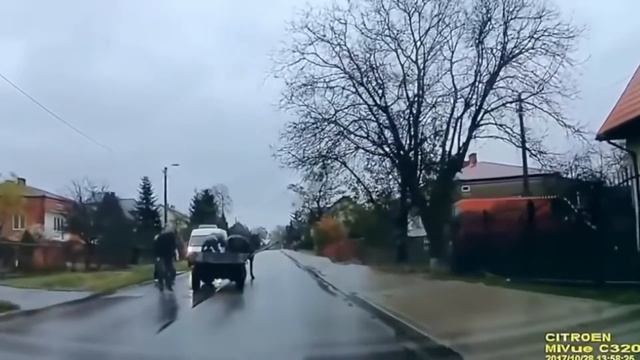 НЕУДАЧНИКИ НА ДОРОГАХ 80 УРОВНЯ! смотреть онлайн