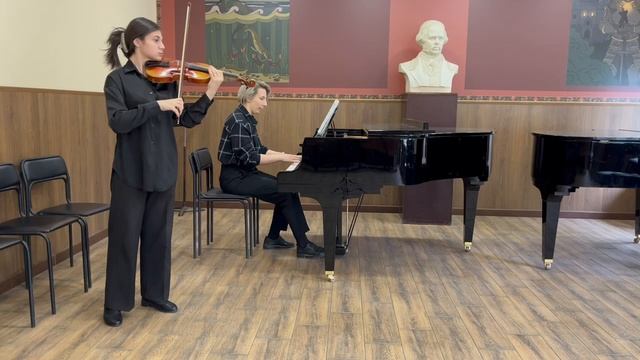 Г. Венявский. Концерт для скрипки №2 ре минор, 1 часть смотреть онлайн