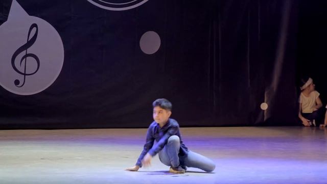«RUN DMC - IT’S TRICKY» - БРЕЙК-ДАНС «PRO» N 2