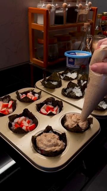 ЛЕНИВЫЕ ЗАПЕЧЁННЫЕ РОЛЛЫ. #еда #вкуснаяеда #здороваяеда #полезнаяеда #домашняяеда #вкусно смотреть онлайн