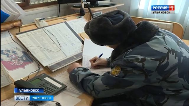 Торгуют шпицами прямо из-за решётки смотреть онлайн